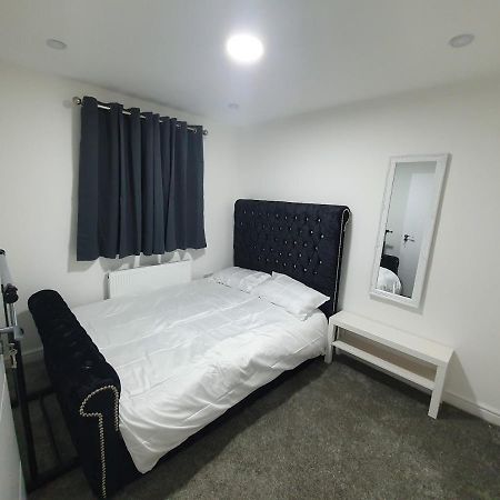 Beautiful Rooms Shaw St And Pine St Бери Екстериор снимка