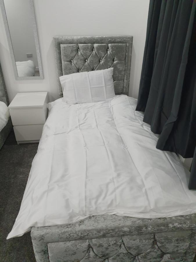 Beautiful Rooms Shaw St And Pine St Бери Екстериор снимка