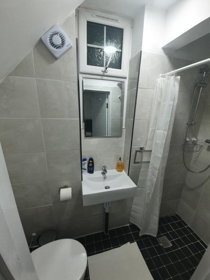 Beautiful Rooms Shaw St And Pine St Бери Екстериор снимка
