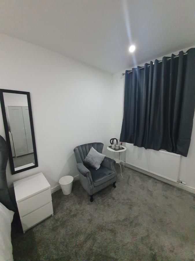 Beautiful Rooms Shaw St And Pine St Бери Екстериор снимка
