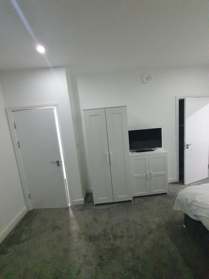 Beautiful Rooms Shaw St And Pine St Бери Екстериор снимка