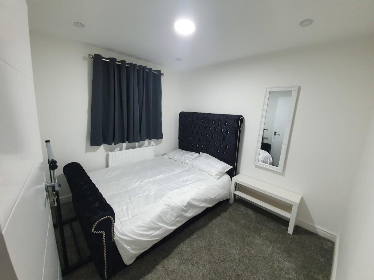 Beautiful Rooms Shaw St And Pine St Бери Екстериор снимка