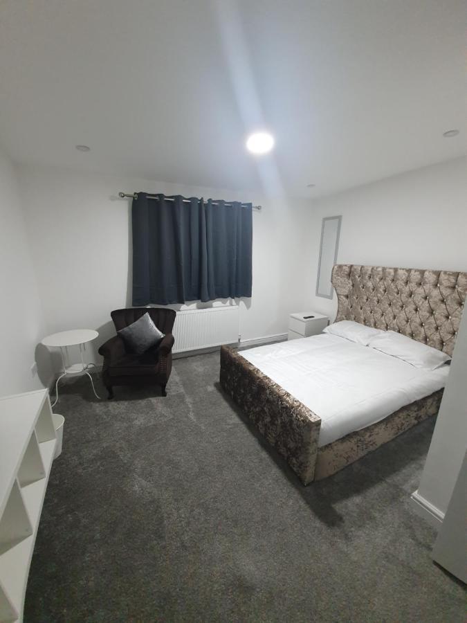 Beautiful Rooms Shaw St And Pine St Бери Екстериор снимка
